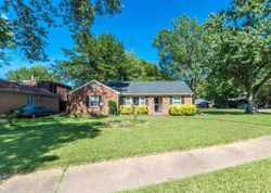 Pre-foreclosure in  MYRNA LN Memphis, TN 38117