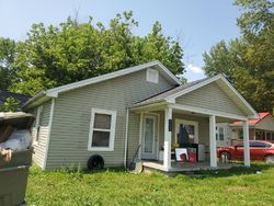 Pre-foreclosure in  5TH ST Lawrenceburg, TN 38464
