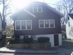 Pre-foreclosure in  ALTAMONT RD Covington, KY 41016