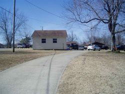 Pre-foreclosure Listing in RANDY LN PADUCAH, KY 42003