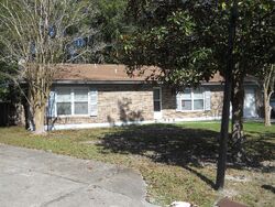 Pre-foreclosure in  RANDIA DR Jacksonville, FL 32210
