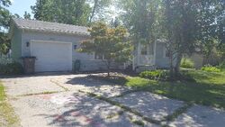 Pre-foreclosure in  S LOCKE ST Nappanee, IN 46550