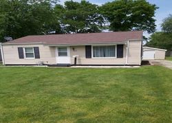 Pre-foreclosure in  ROBERTSON AVE Galesburg, IL 61401
