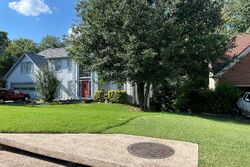 Pre-foreclosure in  BROWNING TRL Buford, GA 30518