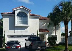 Pre-foreclosure in  NW 7TH ST Fort Lauderdale, FL 33325