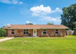 Pre-foreclosure in  FOREST HILLS DR Cantonment, FL 32533