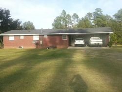 Pre-foreclosure in  LAUFER DR Florence, SC 29501