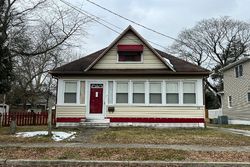 Pre-foreclosure in  LOCUST AVE Berlin, NJ 08009