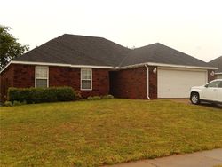 Pre-foreclosure in  HUNTER ST Lowell, AR 72745