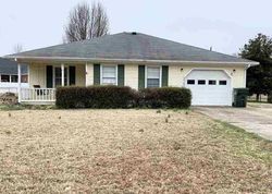 Pre-foreclosure in  OWENS ST Athens, AL 35611