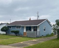 Pre-foreclosure in  N 78TH ST Milwaukee, WI 53218