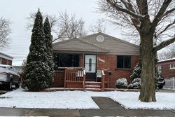 Pre-foreclosure in  CURRIER ST Dearborn Heights, MI 48125