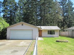 Pre-foreclosure in  25TH AVE E Tacoma, WA 98445