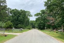 Pre-foreclosure in  THE LOOP RD Richmond, VA 23231