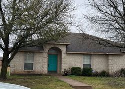Pre-foreclosure in  FOREST PARK LN Red Oak, TX 75154