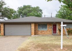 Pre-foreclosure in  8TH ST Lubbock, TX 79416