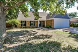 Pre-foreclosure in  LONGSTRAW DR Fort Worth, TX 76137