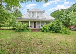 Pre-foreclosure Listing in GREENPOND RD GRAY COURT, SC 29645