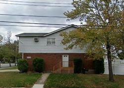 Pre-foreclosure in  S SERVICE RD Staten Island, NY 10309
