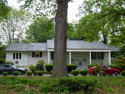 Pre-foreclosure in  FARGREEN RD Harrisburg, PA 17110