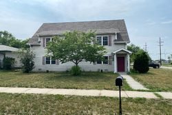 Pre-foreclosure in  GRIFFITH ST Lincoln, NE 68503