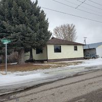 Pre-foreclosure in  W GLENDALE ST Dillon, MT 59725