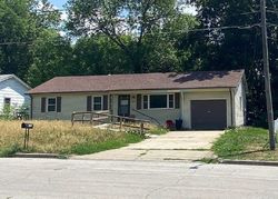 Pre-foreclosure in  W YERBY ST Marshall, MO 65340