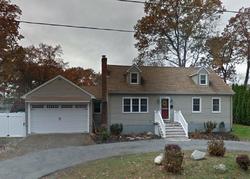 Pre-foreclosure in  MORNINGSIDE DR Lowell, MA 01852