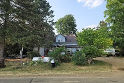 Pre-foreclosure in  EASTON RD Owosso, MI 48867