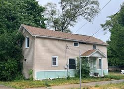 Pre-foreclosure in  MAUDE AVE NE Grand Rapids, MI 49505