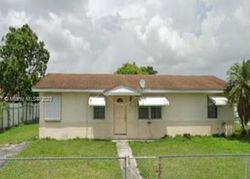 Pre-foreclosure in  SW 17TH AVE Homestead, FL 33030