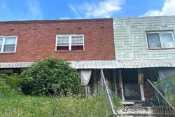 Pre-foreclosure in  LOHRS LN Baltimore, MD 21229