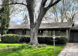 Pre-foreclosure in  N 19TH ST Barrington, IL 60010