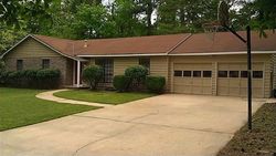 Pre-foreclosure in  DIANE DR Birmingham, AL 35235