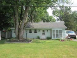 Pre-foreclosure in  LAKE DR Elkhart, IN 46514