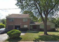 Pre-foreclosure in  N NEW ENGLAND AVE Niles, IL 60714