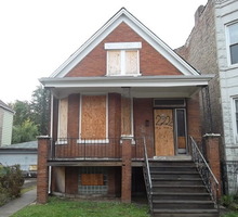 Pre-foreclosure in  S HAMLIN AVE Chicago, IL 60623