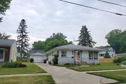 Pre-foreclosure in  W HARRISON ST Freeport, IL 61032