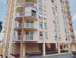Pre-foreclosure in  MAUNAIHI PL  Honolulu, HI 96822
