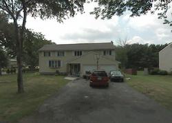 Pre-foreclosure in  REGENCY DR Windsor, CT 06095