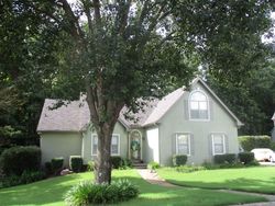 Pre-foreclosure in  HARVESTER WOODS RD Decatur, GA 30034