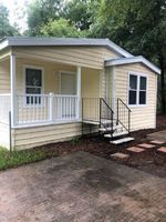 Pre-foreclosure in  SE RESERVOIR ST Lee, FL 32059