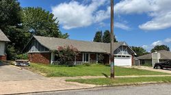 Pre-foreclosure in  PINE LN Barling, AR 72923