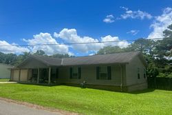 Pre-foreclosure in  MARY DR Northport, AL 35475