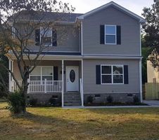 Pre-foreclosure in  E 30TH ST Norfolk, VA 23504