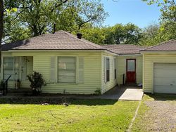 Pre-foreclosure in  DEWITT ST Collinsville, TX 76233