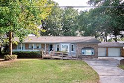 Pre-foreclosure in  LEAFWOOD RD Charleston, SC 29412