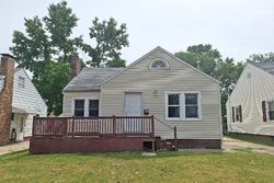 Pre-foreclosure in  S 8TH ST Springfield, IL 62703