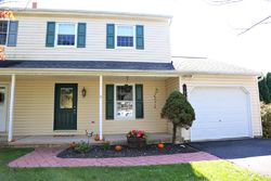 Pre-foreclosure Listing in BRIARWOOD DR RICHLANDTOWN, PA 18955