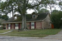 Pre-foreclosure in  VALENTINE CT New Orleans, LA 70114